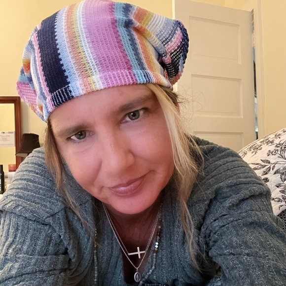 Meet your Posher, Kathy - Picture 4 of 16